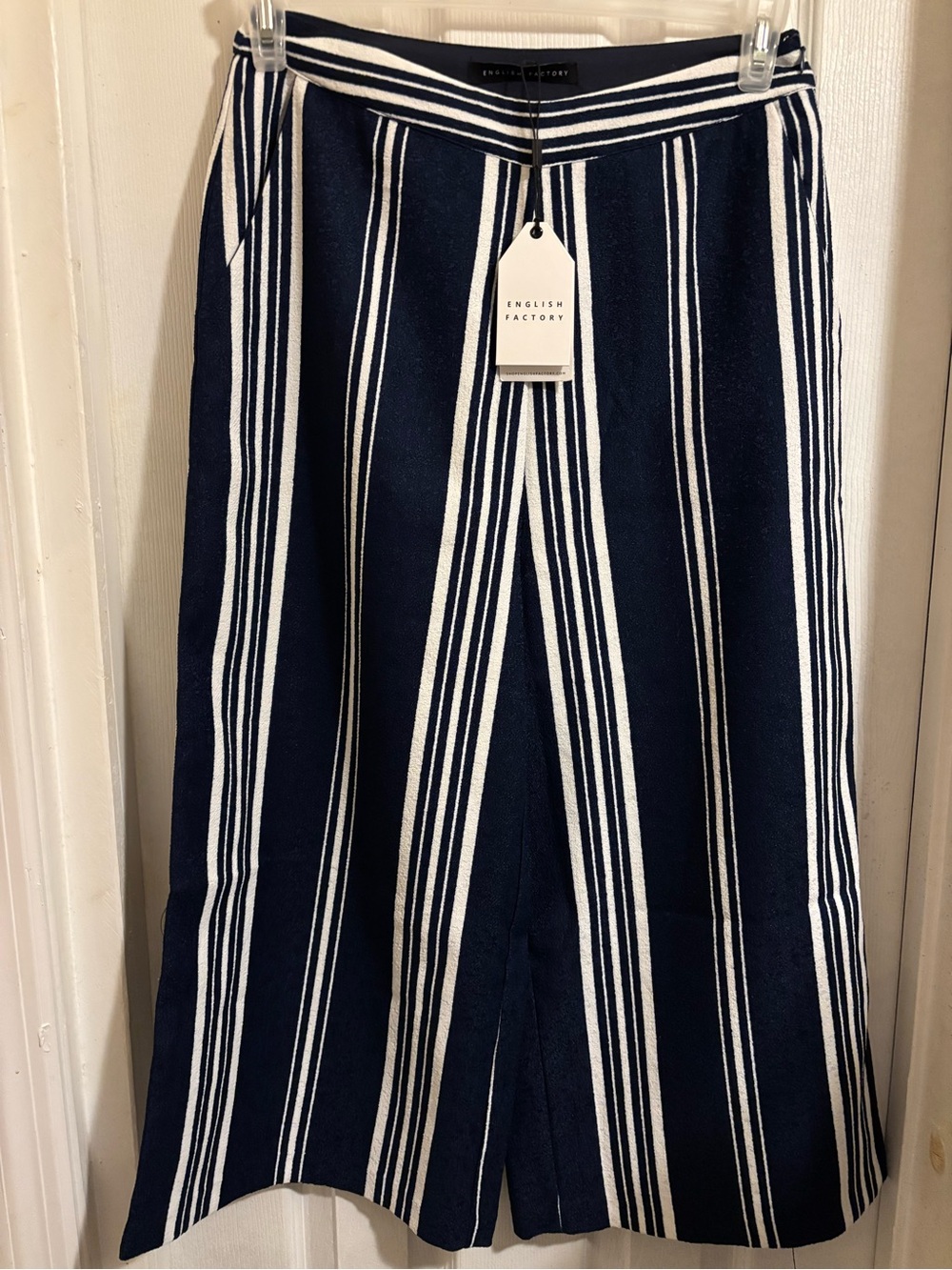 NWT English Factory Navy & White Vertical Stripe Wide-Leg Pants Sz.Medium